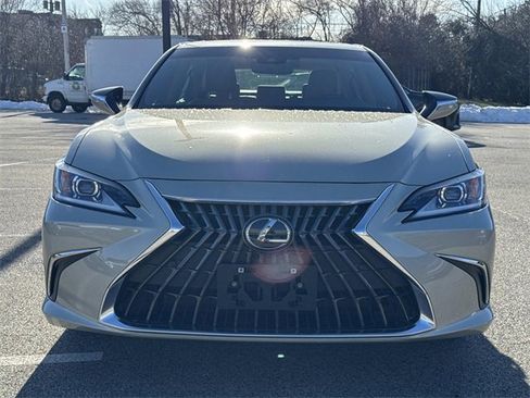 Certified 2025 Lexus ES 300h w/ Premium Package image 2