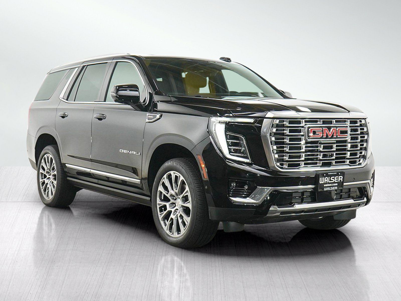 Used 2025 GMC Yukon Denali w/ Denali Reserve Package AWD/4WD image 7