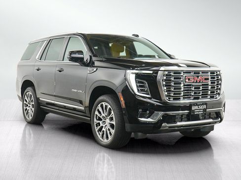 Used 2025 GMC Yukon Denali w/ Denali Reserve Package AWD/4WD image 7