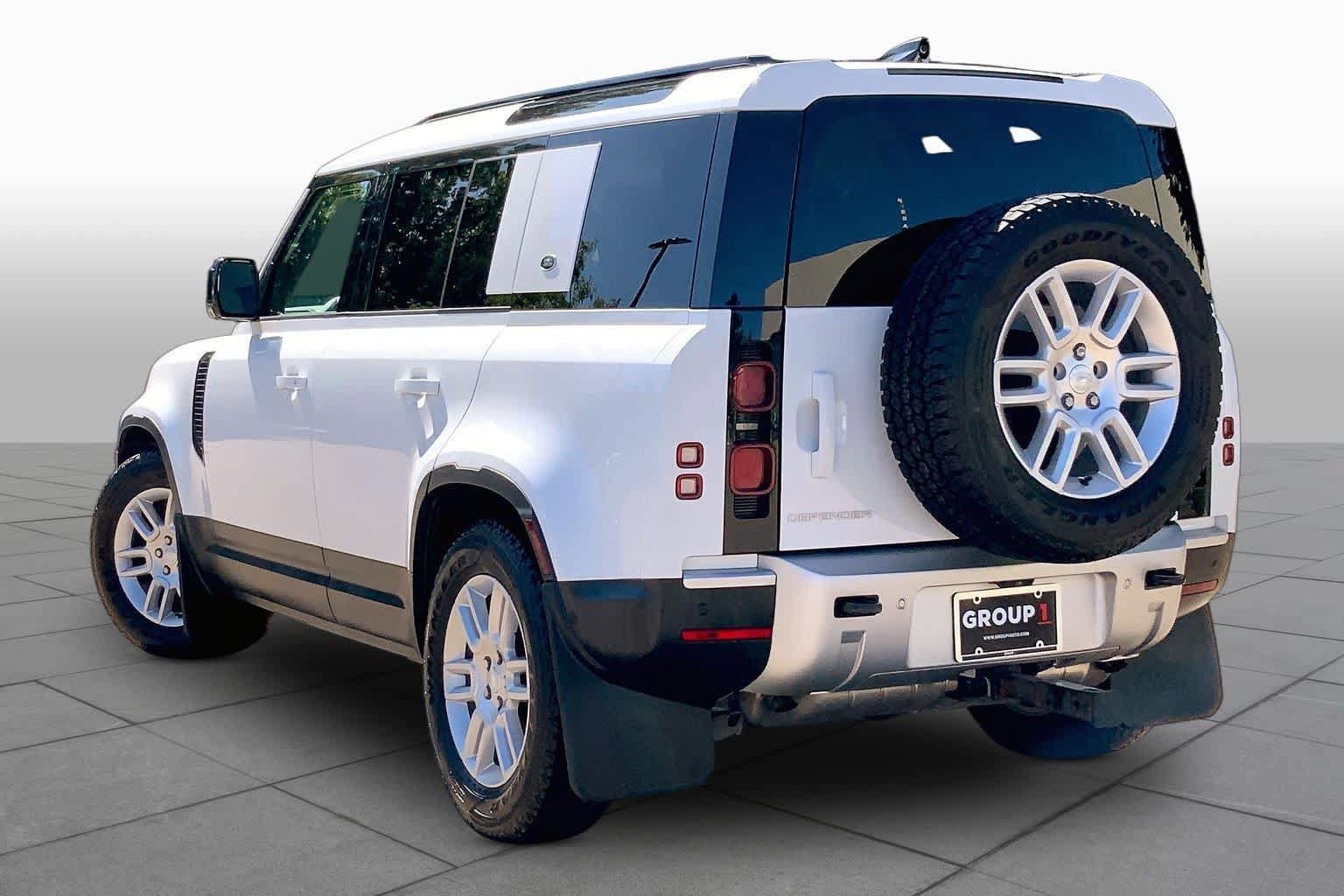 Used 2024 Land Rover Defender 110 S AWD/4WD image 11