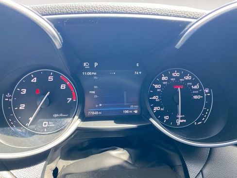 Used 2019 Alfa Romeo Giulia AWD w/ Cold Weather Package image 21