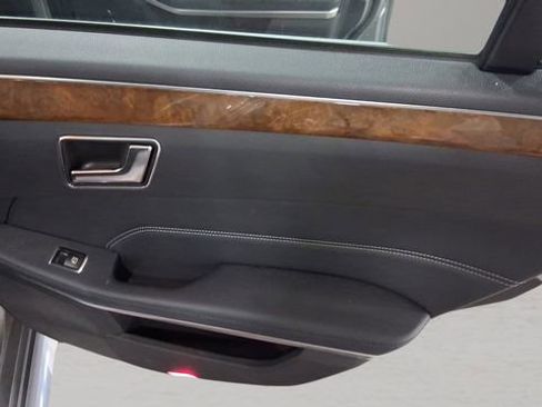 Used 2015 Mercedes-Benz E 350 4MATIC Sedan image 18
