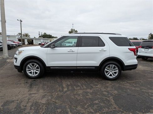 Used 2019 Ford Explorer XLT w/ Equipment Group 201A image 7