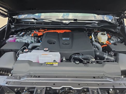 New 2026 Toyota Sequoia Platinum AWD/4WD image 33