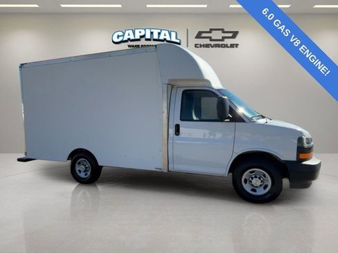 Used 2020 Chevrolet Express 3500 Work Van w/ Power Convenience Package image 6