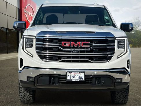 Used 2024 GMC Sierra 1500 SLT w/ SLT Premium Plus Package AWD/4WD image 11