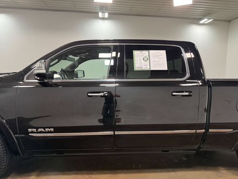 Used 2022 RAM 1500 Limited w/ Body-Colour Bumper Group AWD/4WD image 38