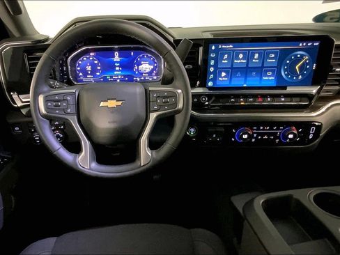 Used 2025 Chevrolet Silverado 1500 LT AWD/4WD image 5