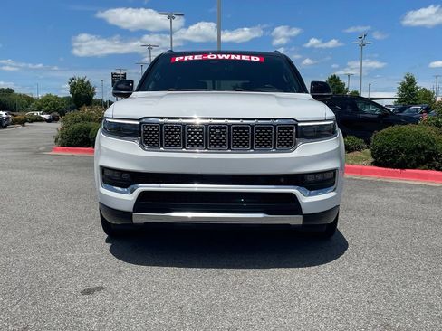 Used 2024 Jeep Grand Wagoneer L Series III AWD/4WD image 2