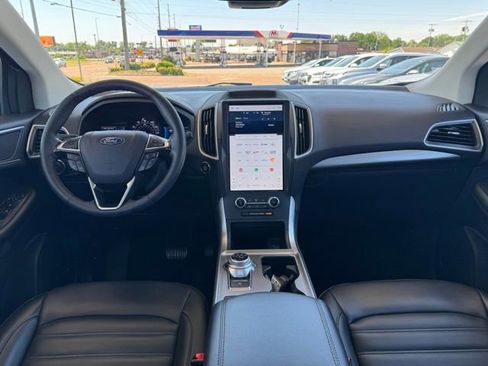 Used 2024 Ford Edge SEL w/ Convenience Package AWD/4WD image 7
