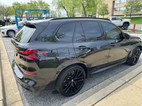 Used 2025 BMW X5 M60i image 3