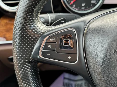 Used 2017 Mercedes-Benz E 300 4MATIC image 11