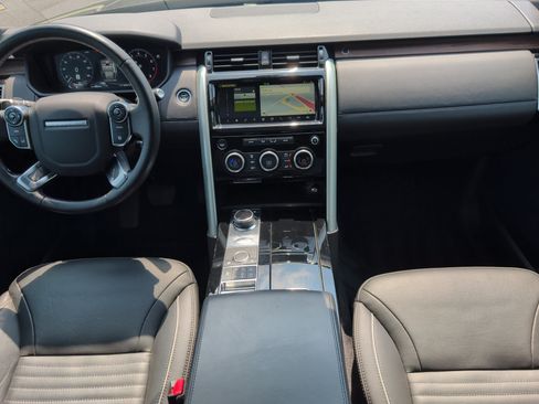 Used 2018 Land Rover Discovery HSE Luxury AWD/4WD image 11
