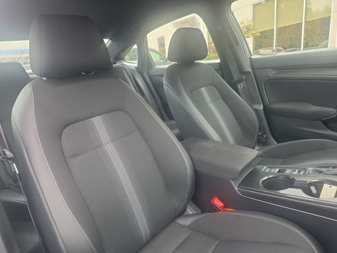 Used 2024 Honda Civic Sport image 13