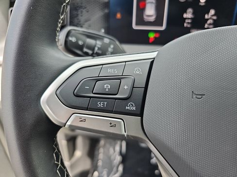 Used 2025 Volkswagen Tiguan S FWD image 16