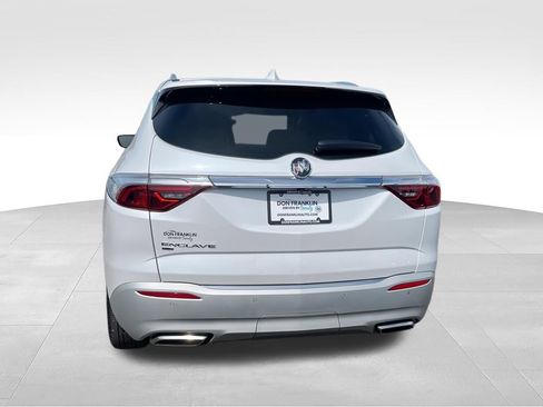 Used 2023 Buick Enclave Essence w/ LPO, Touring Package AWD/4WD image 7