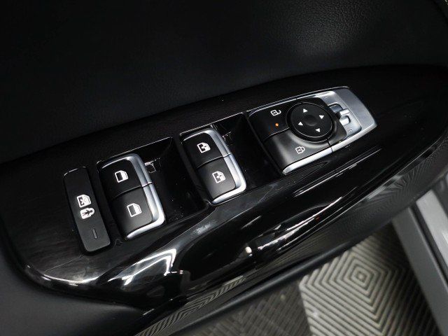 Used 2025 Kia K5 GT-Line AWD/4WD image 31