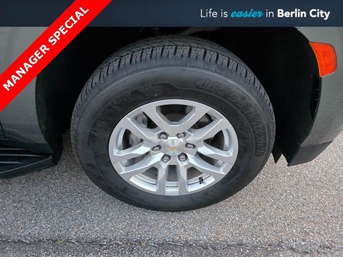 Used 2023 Chevrolet Tahoe LT image 14