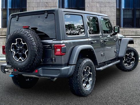 Used 2022 Jeep Wrangler Unlimited Rubicon 4xe w/ Cold Weather Group AWD/4WD image 11
