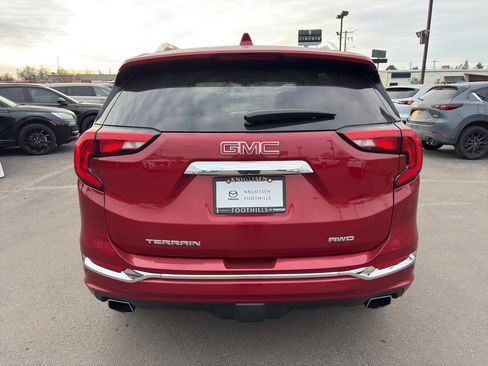 Used 2019 GMC Terrain Denali w/ Advanced Safety Package image 6