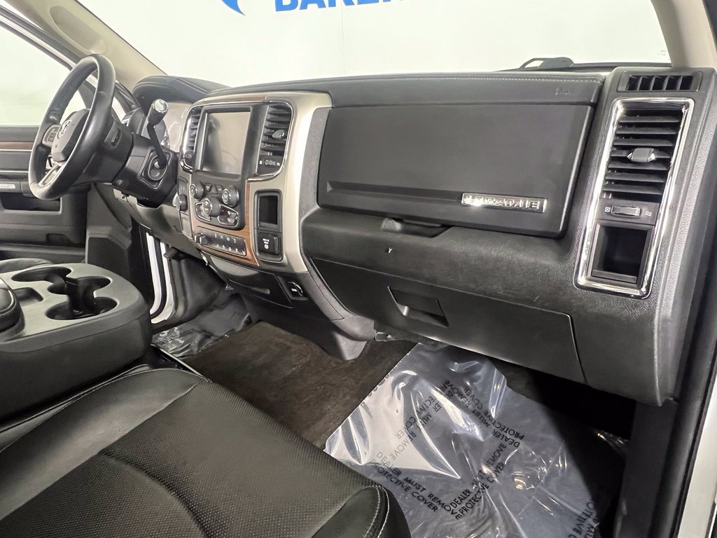 Used 2015 RAM 3500 Laramie w/ Convenience Group AWD/4WD image 10