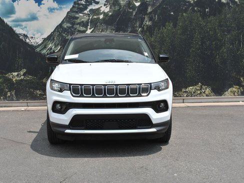 Used 2022 Jeep Compass Limited AWD/4WD image 5