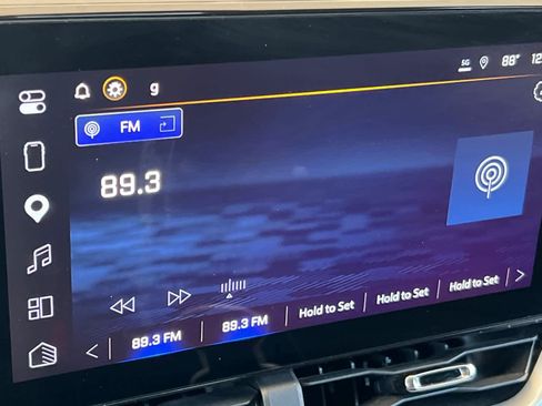 Used 2025 Chevrolet Equinox LT AWD/4WD image 20