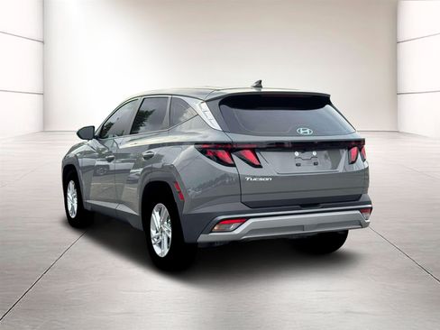 Certified 2026 Hyundai Tucson SE FWD image 5