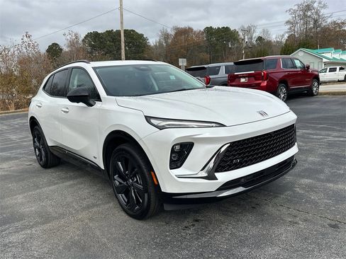 New 2025 Buick Envision Sport Touring image 4