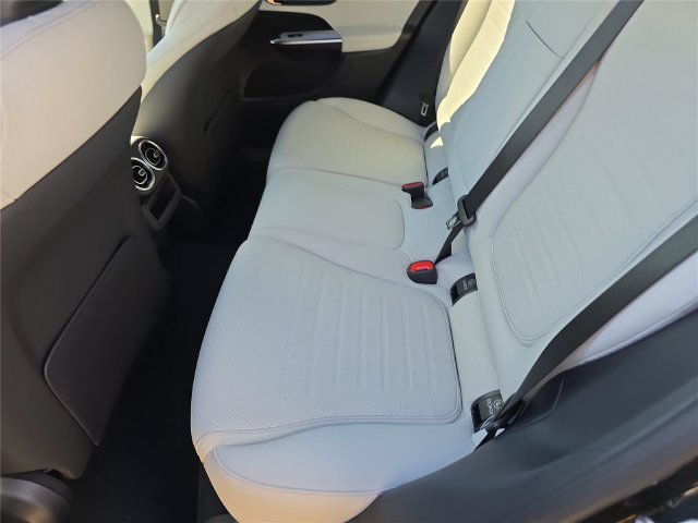 New 2026 Mercedes-Benz GLC 300 4MATIC image 14