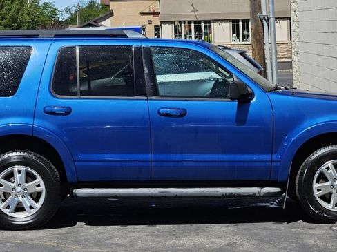 Used 2010 Ford Explorer XLT AWD/4WD image 6