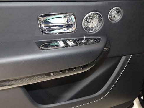 Used 2024 Rolls-Royce Cullinan Black Badge image 49