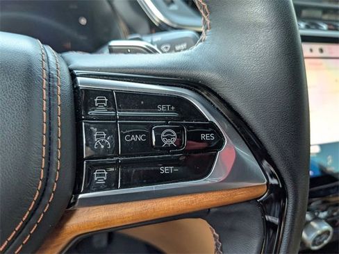 Used 2024 Jeep Grand Cherokee Summit image 19