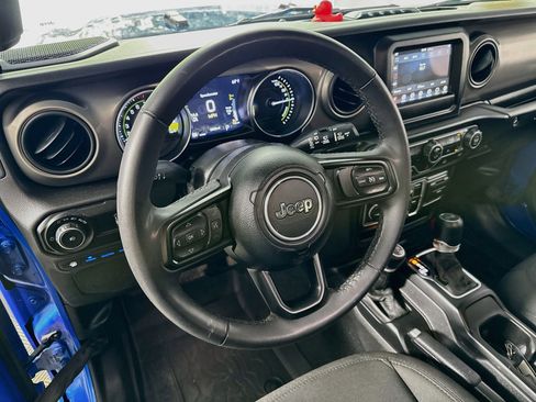 Used 2023 Jeep Wrangler Unlimited w/ Cold Weather Group AWD/4WD image 22