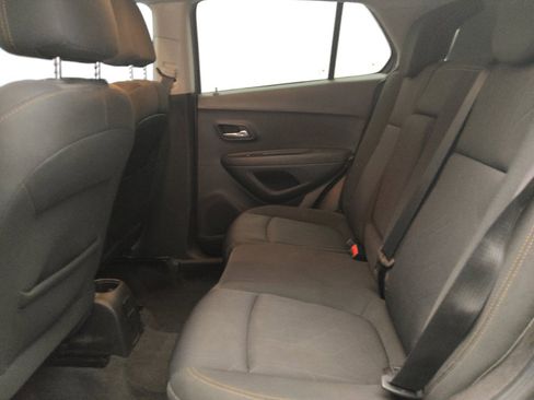 Used 2017 Chevrolet Trax LT image 18