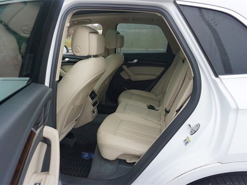 Used 2019 Audi Q5 2.0T Premium image 14