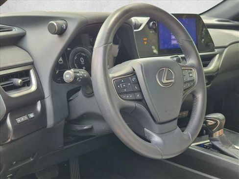 Used 2024 Lexus UX 250h FWD image 3