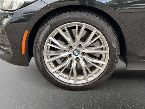 Used 2023 BMW 330i Sedan w/ Premium Package RWD image 11