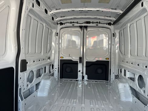 New 2026 Ford Transit 250 148 Medium Roof image 10