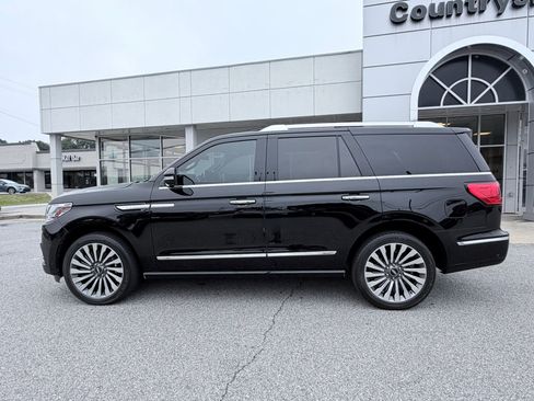 Used 2019 Lincoln Navigator Reserve AWD/4WD image 5