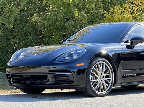 Certified 2020 Porsche Panamera Edition image 10