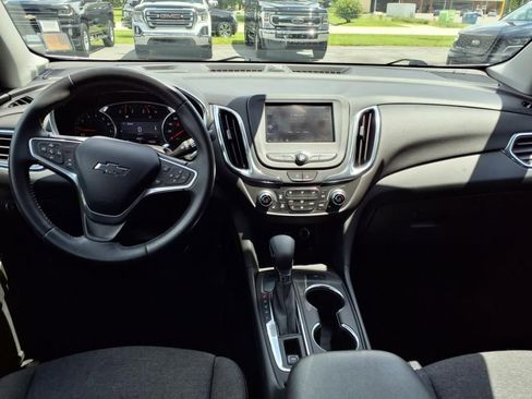 Used 2022 Chevrolet Equinox LT image 12