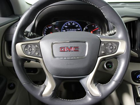 Used 2022 GMC Terrain Denali w/ Denali Premium Package image 6