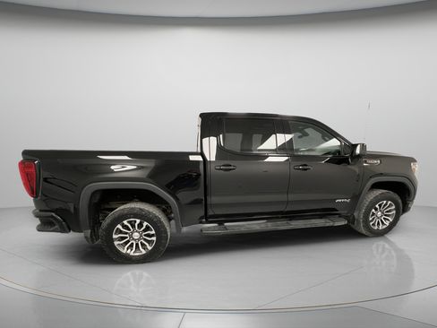 Used 2019 GMC Sierra 1500 AT4 w/ Off Road Performance Package AWD/4WD image 9