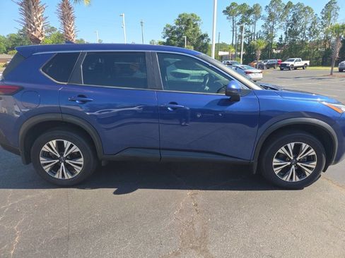 Used 2023 Nissan Rogue SV FWD image 30