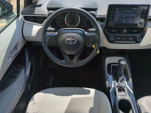 Used 2020 Toyota Corolla LE image 14
