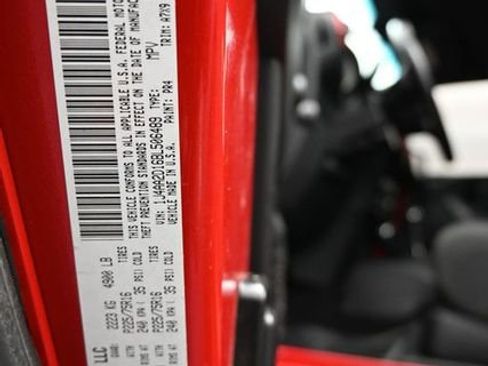 Used 2011 Jeep Wrangler Sport w/ Connectivity Group AWD/4WD image 15