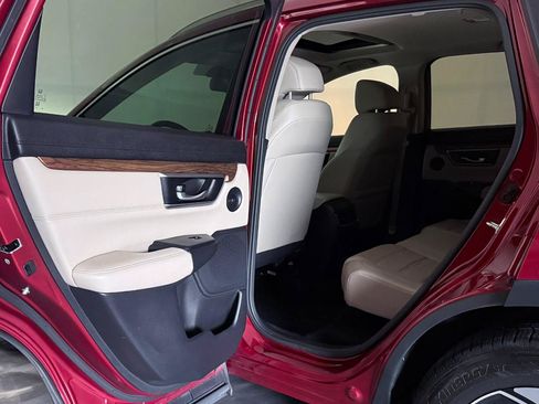Used 2018 Honda CR-V Touring image 21