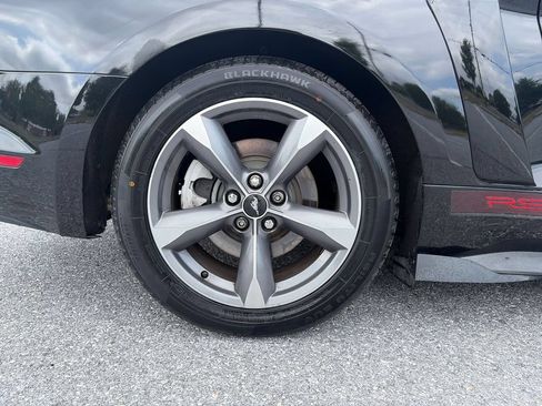 Used 2015 Ford Mustang Coupe w/ Equipment Group 051A RWD image 30