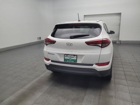 Used 2017 Hyundai Tucson SE w/ SE Popular Package 02 FWD image 7